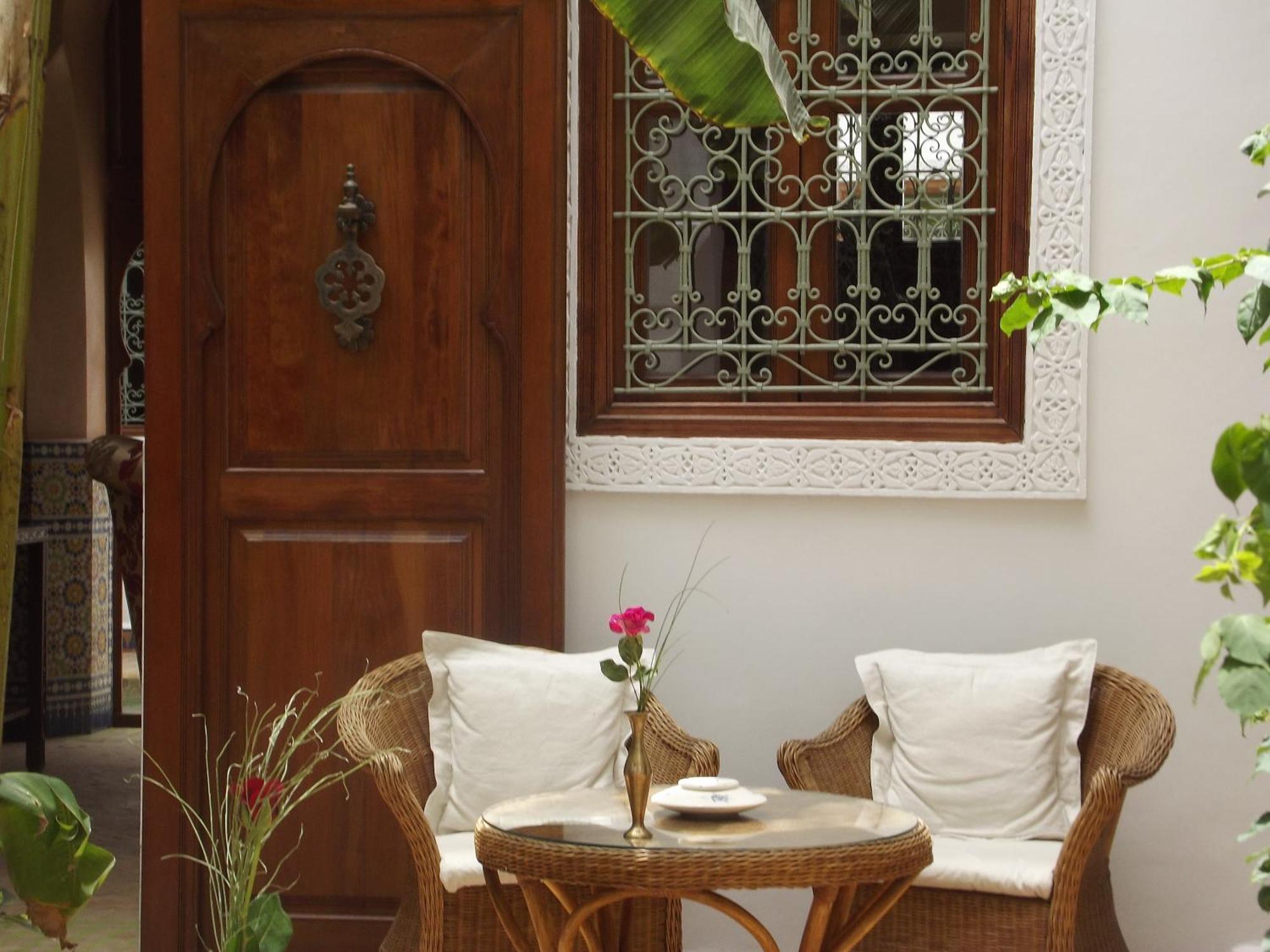Riad Les Bougainvilliers Marrakesh Exterior photo