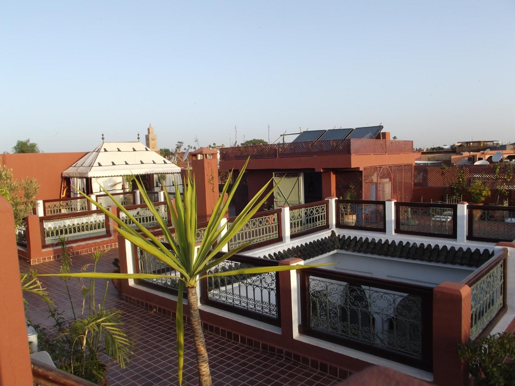 Riad Les Bougainvilliers Marrakesh Exterior photo
