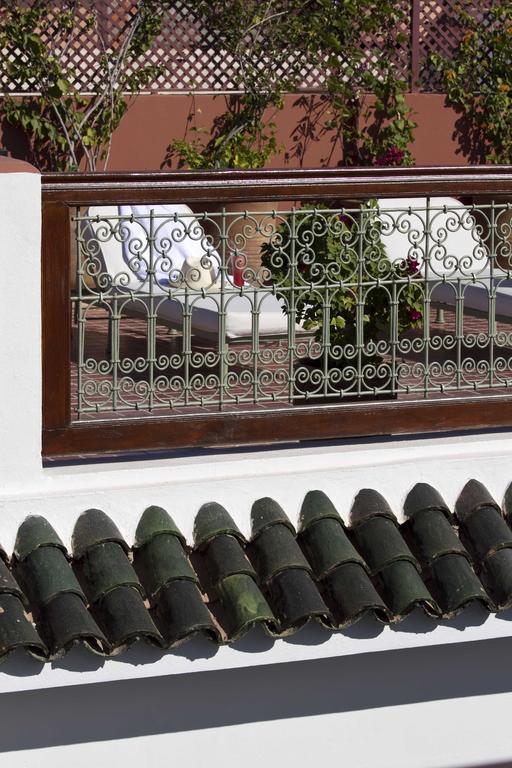 Riad Les Bougainvilliers Marrakesh Exterior photo