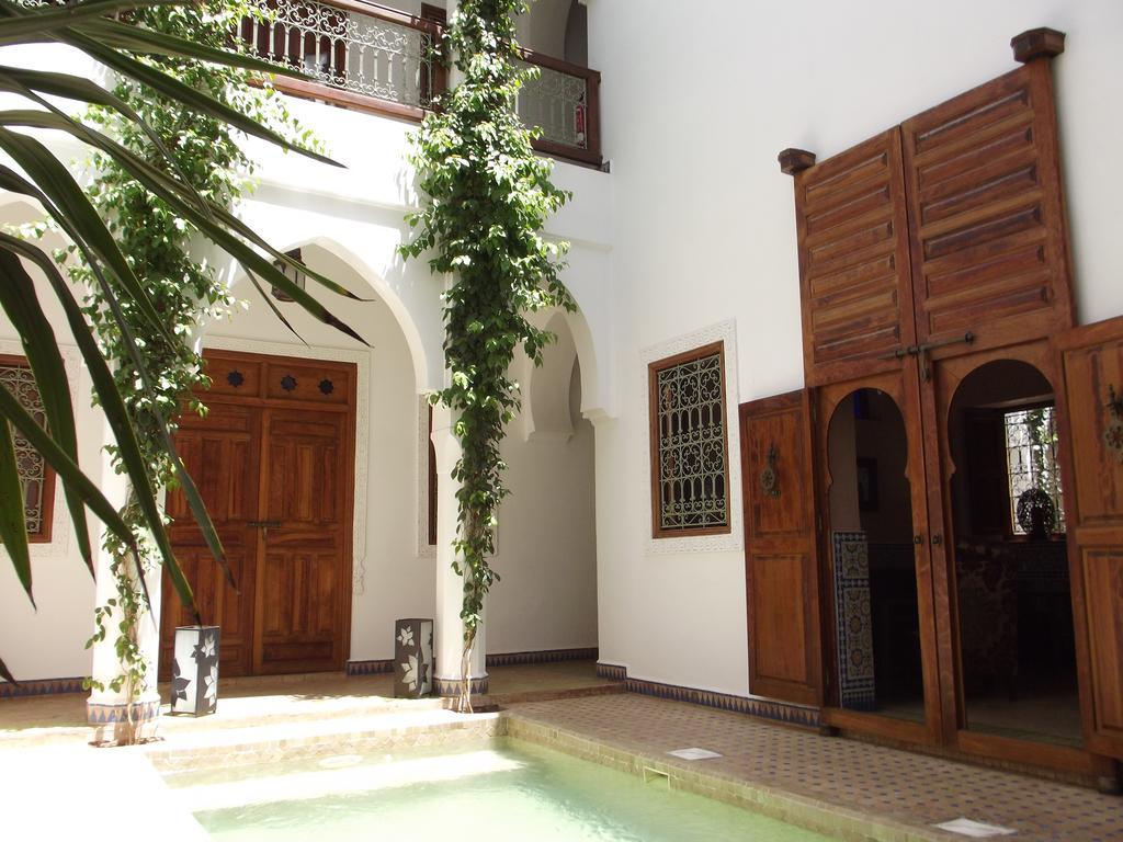 Riad Les Bougainvilliers Marrakesh Exterior photo